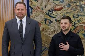 La Justicia de Ucrania ordenó la detención de un ex asesor de Zelensky por presunta corrupción