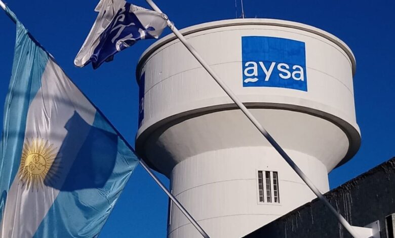El Gobierno lanzó la licitación nacional e internacional para la privatización de AySA