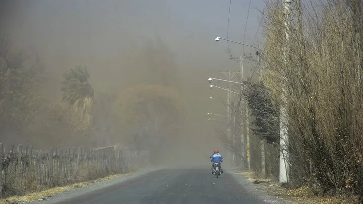 Advierten alerta amarilla por viento Zonda en Metán, Anta, General Güemes y Capital