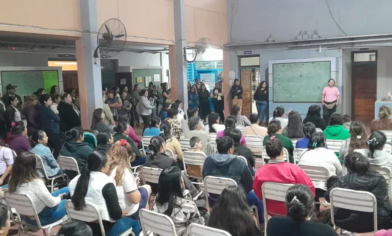 Avanzan en la construcción de un tinglado para el Colegio Secundario N°5030 de Apolinario Saravia
