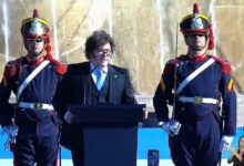 El presidente Javier Milei encabezó el acto central por el Día de la Bandera en Rosario, acompañado por autoridades nacionales