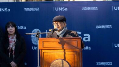 Miguel Ángel Cáseres,Profesor universitario en Historia.