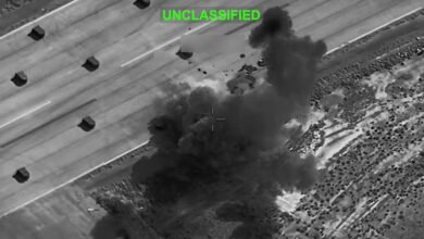 El Comando Central de Estados Unidos informó que golpeó unos 90 objetivos para degradar la capacidad de Irán de atacar el transporte marítimo comercial en el estrecho de Ormuz.