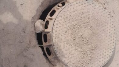 Una cámara cloacal en mal estado en Rivadavia Banda Sur