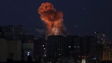 Las autoridades ucranianas informaron que Rusia lanzó misiles balísticos contra la capital y sus alrededores durante la madrugada