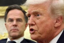 El presidente de Estados Unidos, Donald Trump, habla mientras se reúne con el secretario general de la OTAN, Mark Rutte