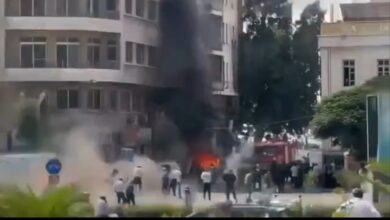 Al menos 18 personas resultaron heridas en la explosión.