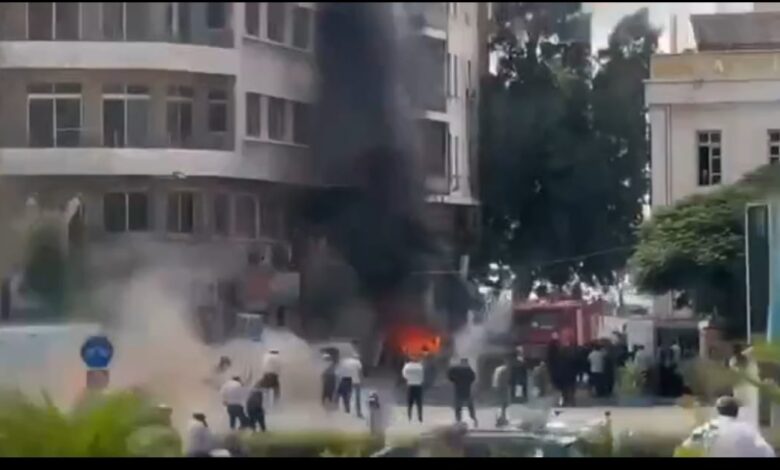 Al menos 18 personas resultaron heridas en la explosión.