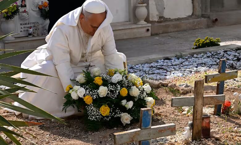 El tributo de León XIV en el cementerio