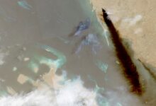 Un petrolero saudita fue atacado en el Mar Rojo y se incendió frente al puerto de Yanbu
