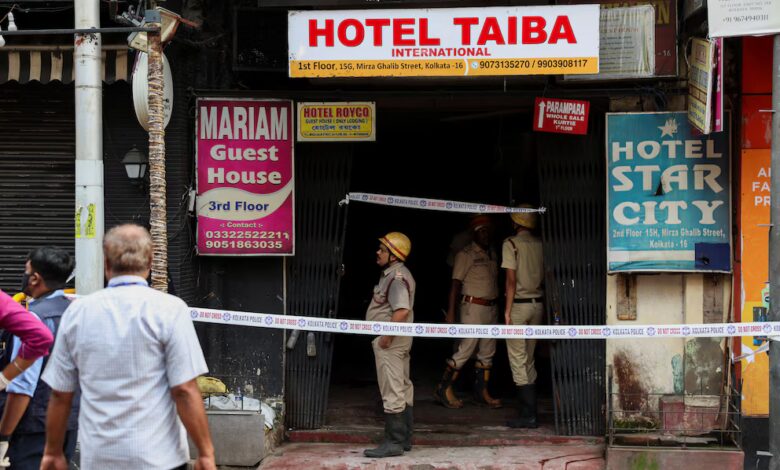 Al menos nueve muertos y seis heridos por el incendio de un hotel en India