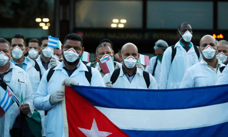 Denuncian que el gobierno de Botsuana conoce, sostiene y financia la esclavitud de los médicos cubanos