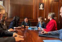 El gobernador de Salta Gustavo Sáenz mantuvo un encuentro en el Senado de la Nación con legisladores de distintas provincias.
