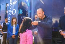 El Tren 25 de Mayo ya comenzó a brindar atención en Cerrillos y entregó 77 pares de anteojos en su primer día