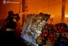 Los ataques rusos contra depósitos de alimentos elevan la preocupación por el abastecimiento en Ucrania