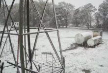 Una sorpresiva nevada tiñó de blanco a Córdoba y obligó a cerrar el Camino de las Altas Cumbres