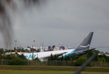 Un avión de carga se estrelló en el aeropuerto de Miami: murieron cinco personas y limitaron los vuelos