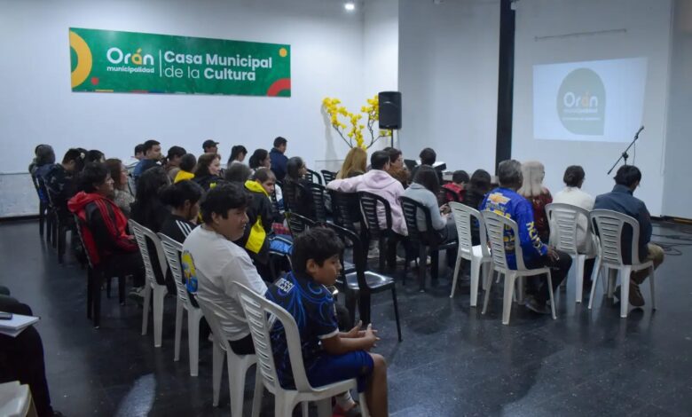 Orán presentó un programa para financiar actividades deportivas y artísticas para niños