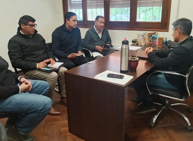 Cachi avanza en gestiones para mejorar el servicio de agua potable y saneamiento