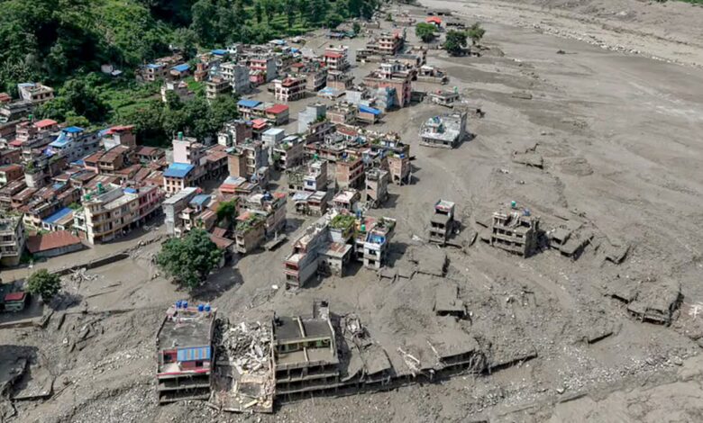 Nepal suspendió la búsqueda de más de 5000 desaparecidos tras las inundaciones