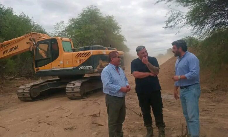 Realizan trabajos preventivos para proteger a las comunidades cercanas al río Pilcomayo