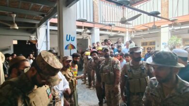 Tragedia en Pakistán: se derrumbó el techo de una escuela y murieron 27 alumnos y un profesor