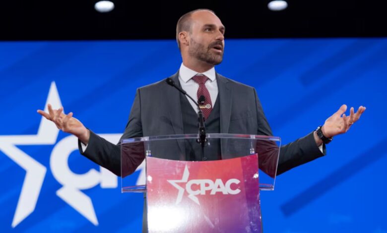 La Justicia brasileña ordenó la detención de Eduardo Bolsonaro
