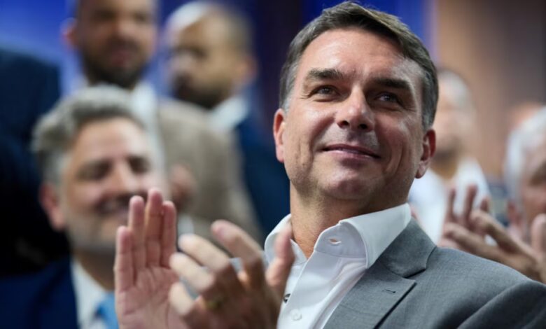 Balotaje en Brasil: Flávio Bolsonaro sumó el respaldo de otros dos partidos de derecha