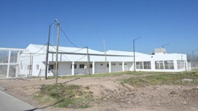En medio de un fuerte operativo de seguridad, trasladan al segundo grupo de presos desde Villa Devoto a Marcos Paz