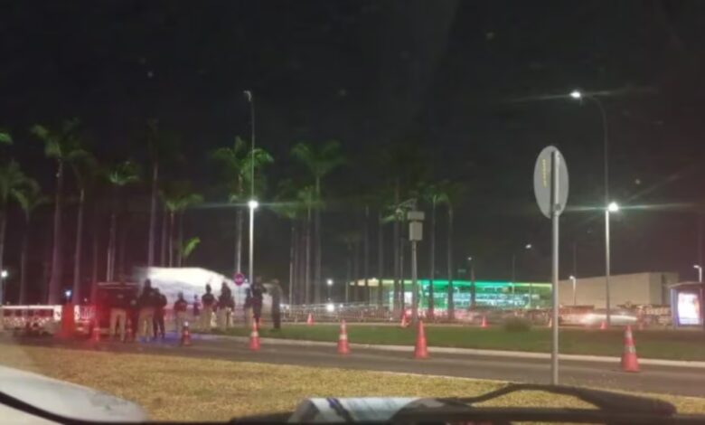 Tensión en Brasilia: detuvieron a un hombre que intentó saltar las vallas del Supremo Tribunal