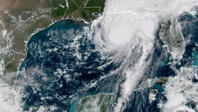 El huracán Isaías ya tocó tierra en Florida con vientos de 165 km/h: hay alertas por inundaciones y cortes de luz